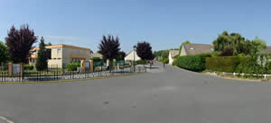 Baillet-en-France, place sortie d’école